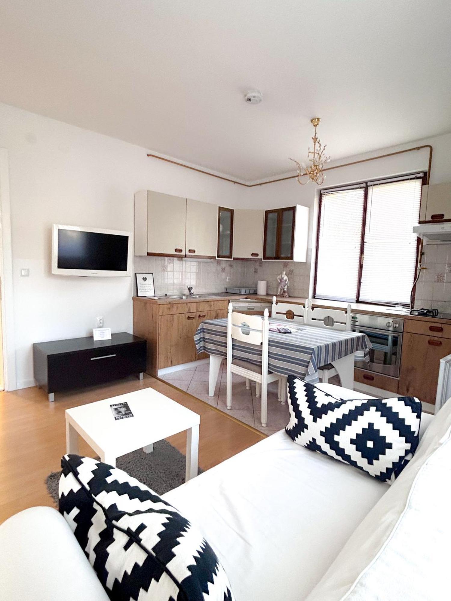 Apartments Diva ซาราเยโว ภายนอก รูปภาพ